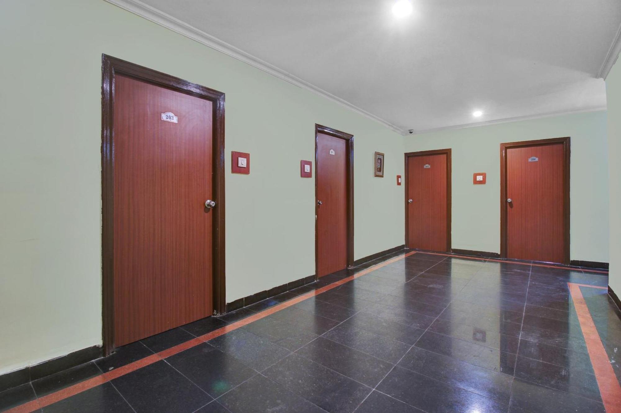 היידראבד Hotel O Happy Rooms מראה חיצוני תמונה